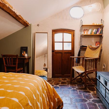Chambre Ou Gite Dans Une Maison De Montagne - De Suzon A Zelie Entraigues  Екстер'єр фото