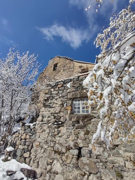 Chambre Ou Gite Dans Une Maison De Montagne - De Suzon A Zelie Entraigues  Екстер'єр фото